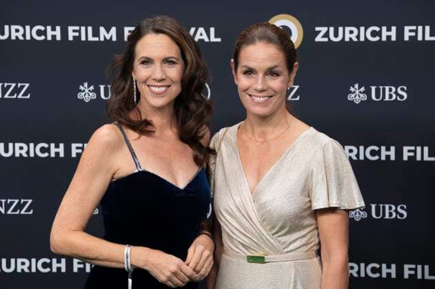 Susanne Wille mit Gast bei der Festivaleröffnung mit der Premiere des Kinofilms Splitsville auf dem 21. Zurich Film Festival 2025 im Kongresssaal. Zürich, 25.09.2025