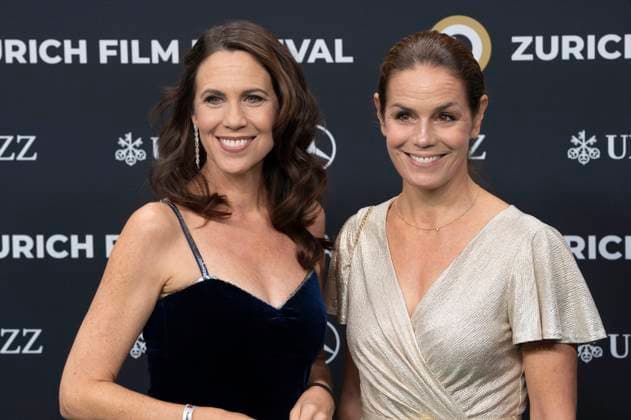 Susanne Wille mit Gast bei der Festivaleröffnung mit der Premiere des Kinofilms Splitsville auf dem 21. Zurich Film Festival 2025 im Kongresssaal. Zürich, 25.09.2025