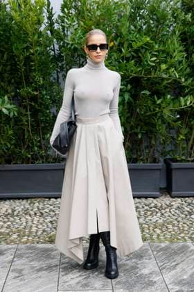 MFW Tod’s front row MP Caroline Caro Daur arrives at the Tod s fashion show during Milan s Fashion Week Womenswear Spring Summer 2026, on September 26, 2025 in Milan (Italy), Italy. Photo by Marco Piovanotto Abacapress.com  Copyright: xPiovanottoxMarco ABACAx