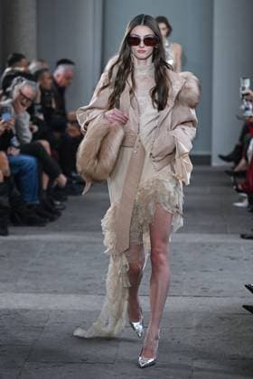 Milan, Milan Women s Fashion Week Spring Summer 2026 - Women s Fashion, Spring Summer 2026. - Blumarine fashion show - catwalk - photo: model  Copyright: xSimonaxChiocciax xipa-agency.netx xFotosickix IPA_Agency_IPA65782731