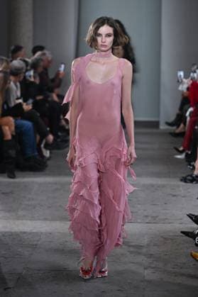 Milan, Italy: Milan, Milan Women s Fashion Week Spring Summer 2026 - Women s Fashion, Spring Summer 2026. - Blumarine fashion show - catwalk - photo: model Milan Italy  - ZUMAp169 20250926_zea_p169_447 Copyright: xSimonaxChiocciax