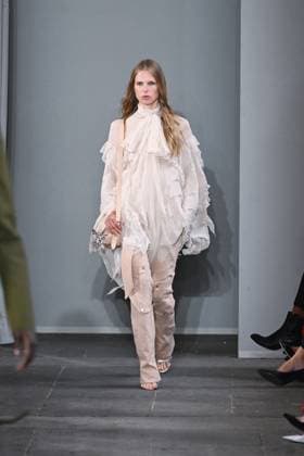 Milan, Italy: Milan, Milan Women s Fashion Week Spring Summer 2026 - Women s Fashion, Spring Summer 2026. - Blumarine fashion show - catwalk - photo: model Milan Italy  - ZUMAp169 20250926_zea_p169_507 Copyright: xSimonaxChiocciax