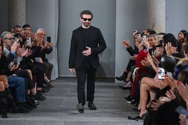 Entertainment Bilder des Tages Milan, Italy: Milan, Milan Women s Fashion Week Spring Summer 2026 - Women s Fashion, Spring Summer 2026 - Blumarine fashion show - catwalk - photo: David Koma Milan Italy  - ZUMAp169 20250926_zea_p169_569 Copyright: xSimonaxChiocciax
