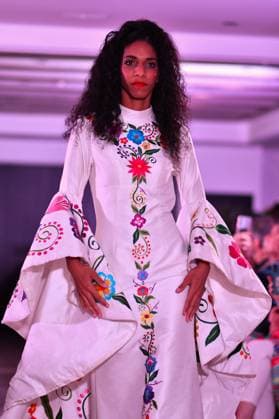 Spring Colors Fashion Week de Madrid - 26 Sep 2025 A model walks the runway wearing a design by Adan Terriquez during the Spring Colors Fashion Week de Madrid at Hotel Princesa. Madrid Spain Copyright: xAtilanoxGarciax xSOPAxImagesx FOTO49639