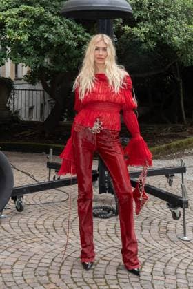 Milan Fashion Week - Women S S 2026 Blumarine Fashion Show Front Row Milan, Italy Elena Perminova Milan Fashion Week - Women S S 2026 Blumarine Fashion Show Front Row Milan, Italy 26th September 2025  Copyright: xCarminexContex