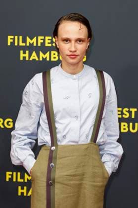 Luna Jordan bei der Premiere des Kinofilms Smalltown Girl auf dem 33. Filmfest Hamburg 2025 im Cinemaxx Dammtor. Hamburg, 26.09.2025