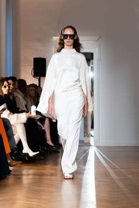 Milan Fashion Week - Women S S 2026 Sa Su Phi Fashion Show Runway Milan, Italy Milan Fashion Week - Women S S 2026 Sa Su Phi Fashion Show Runway Milan, Italy 26th September 2025  Copyright: xx