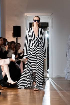 Milan Fashion Week - Women S S 2026 Sa Su Phi Fashion Show Runway Milan, Italy Milan Fashion Week - Women S S 2026 Sa Su Phi Fashion Show Runway Milan, Italy 26th September 2025  Copyright: xx