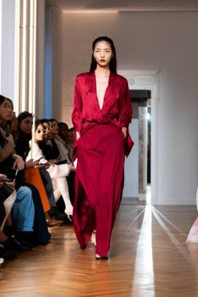 Milan Fashion Week - Women S S 2026 Sa Su Phi Fashion Show Runway Milan, Italy Milan Fashion Week - Women S S 2026 Sa Su Phi Fashion Show Runway Milan, Italy 26th September 2025  Copyright: xx