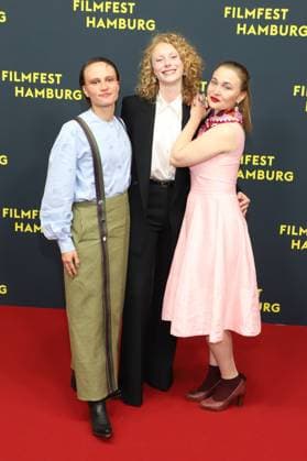 Filmfest Hamburg Luna Jordan, Dana Herfurth, Anette Unger, Filmfest Hamburg, Smalltown Girl, Cinemaxx Hamburg, 27.09.2025 Copyright: xEventpressxBecherx