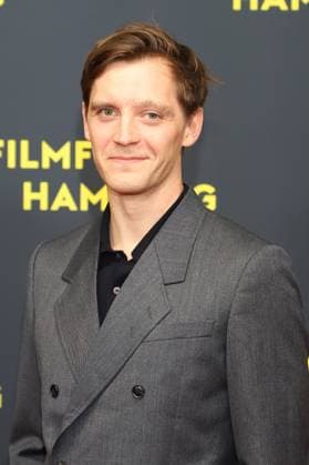Filmfest Hamburg Jonas Nay, Filmfest Hamburg, Sternstunde der Moerder , Cinemaxx, 25.09.2025 Copyright: xEventpressxBecherx