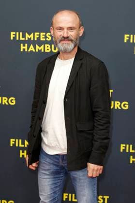 Gerhard Liebmann bei der Premiere der ARD Miniserie Sternstunde der Mörder auf dem 33. Filmfest Hamburg 2025 im Cinemaxx Dammtor. Hamburg, 26.09.2025
