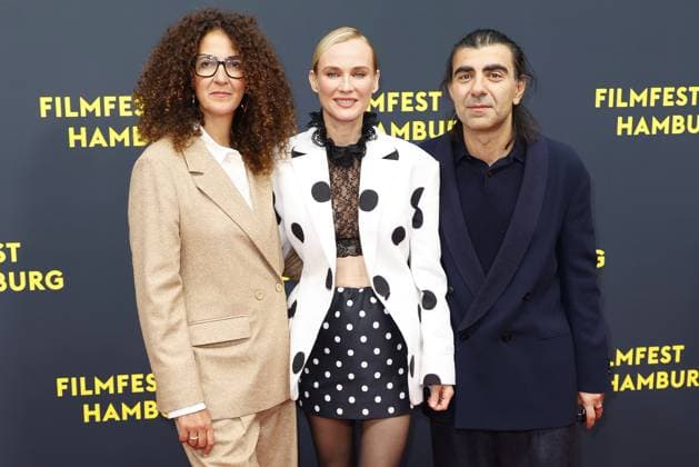 Bilder des Jahres 2025, Entertainment 09 September Entertainment Bilder des Tages Filmfest-Chefin Malika Rabahallah, Diane Kruger und Fatih Akin bei der Amrum Film Premiere am 27.09.2025 im Rahmen vom 33. Filmfest in Hamburg Diane Krugers öAmrum Filmpremiere beim Filmfest in Hamburg *** Filmfest boss Malika Rabahallah, Diane Kruger and Fatih Akin at the Amrum Film Premiere on 27 09 2025 as part of the 33 Filmfest in Hamburg Diane Krugers öAmrum film premiere at the Filmfest in Hamburg 
