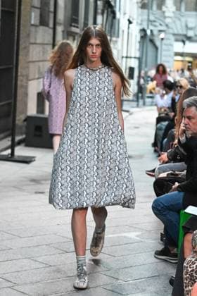 Milan, Italy: Milan, Milan Women s Fashion Week Spring Summer 2026 - Women s Fashion, Spring Summer 2026. - MSGM fashion show - catwalk - photo: model Milan Italy  - ZUMAp169 20250927_zea_p169_849 Copyright: xSimonaxChiocciax