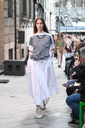 Milan, Italy: Milan, Milan Women s Fashion Week Spring Summer 2026 - Women s Fashion, Spring Summer 2026. - MSGM fashion show - catwalk - photo: model Milan Italy  - ZUMAp169 20250927_zea_p169_837 Copyright: xSimonaxChiocciax