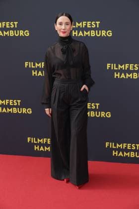 Filmfest Hamburg Sibel Kekilli, Premiere Film Yunan auf dem Filmfest Hamburg vor dem Cinemaxx Dammtor, Hamburg, 27.09.2025 Copyright: xEventpressxBecherx
