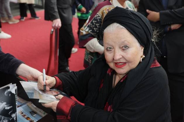 Filmfest Hamburg Hanna Schygulla, Premiere Film Yunan auf dem Filmfest Hamburg vor dem Cinemaxx Dammtor, Hamburg, 27.09.2025 Copyright: xEventpressxBecherx