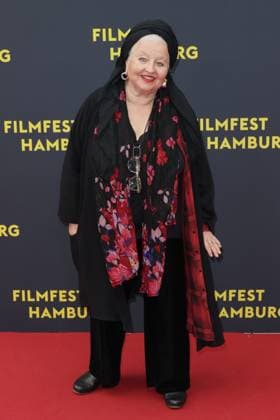 Filmfest Hamburg Hanna Schygulla, Premiere Film Yunan auf dem Filmfest Hamburg vor dem Cinemaxx Dammtor, Hamburg, 27.09.2025 Copyright: xEventpressxBecherx