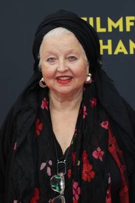 Filmfest Hamburg Hanna Schygulla, Premiere Film Yunan auf dem Filmfest Hamburg vor dem Cinemaxx Dammtor, Hamburg, 27.09.2025 Copyright: xEventpressxBecherx