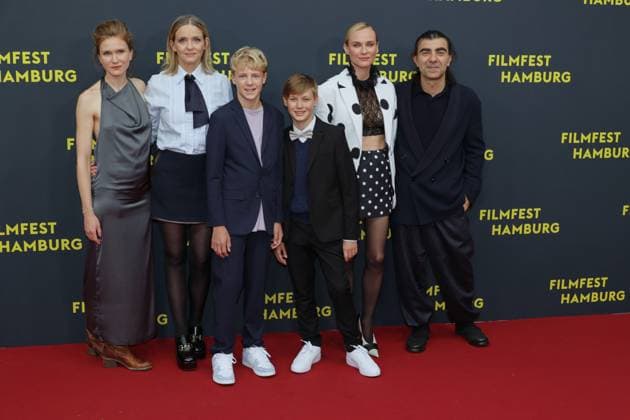 Filmfest Hamburg Lisa Hagmeister, Laura Tonke, Jasper Billerbeck, Kian Köpke, Diane Kruger, Fatih Akin, Premiere des Films AMRUM auf dem Filmfest Hamburg im Cinemaxx Dammtor, Hamburg, 27.09.2025 Copyright: xEventpressxBecherx