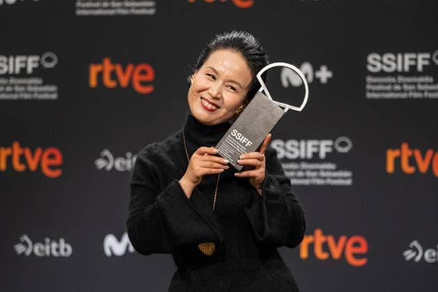 List of winners at the 73rd San Sebastian International Film Festival SAN SEBASTIAN, SPAIN - SEPTEMBER 27: The Spanish film Los Domingos (Sundays), by director Alauda Ruiz de Azua, won the Golden Shell for best film at the 73rd San Sebastian International Film Festival in San Sebastian on September 27, 2025. Javi Julio Anadolu San Sebastian Spain. Editorial use only. Please get in touch for any other usage.  Copyright: x2025xAnadoluxJavixJuliox