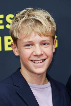 abb Jasper Billerbeck jung Schauspieler zu Gast auf dem Roten Teppich bei der Kino Film Premiere Amrum auf dem Filmfest Hamburg im Cinemaxx Kino am Dammtor am 27.09.2025 in Hamburg Hamburg Deutschland