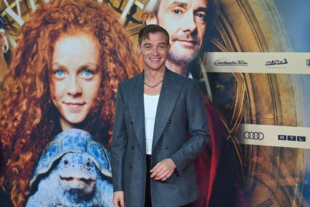 David SCHUETTER (Schauspieler), Einzelbild,angeschnittenes Einzelmotiv,Halbfigur,halbe Figur. Filmpremiere MOMO am 128.09.2025 im Mathaeser Kino in Muenchen.