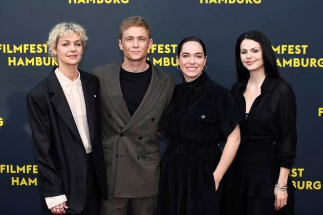 Luise Heyer, Matthias Schweighöfer, Verena Altenberger und Ruby O. Fee bei der Premiere des Kinofilms Das Leben der Wünsche auf dem 33. Filmfest Hamburg 2025 im Cinemaxx Dammtor. Hamburg, 28.09.2025