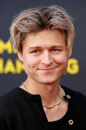 Tom Böttcher bei der Premiere des Kinofilms Das Leben der Wünsche auf dem 33. Filmfest Hamburg 2025 im Cinemaxx Dammtor. Hamburg, 28.09.2025
