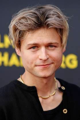 Tom Böttcher bei der Premiere des Kinofilms Das Leben der Wünsche auf dem 33. Filmfest Hamburg 2025 im Cinemaxx Dammtor. Hamburg, 28.09.2025