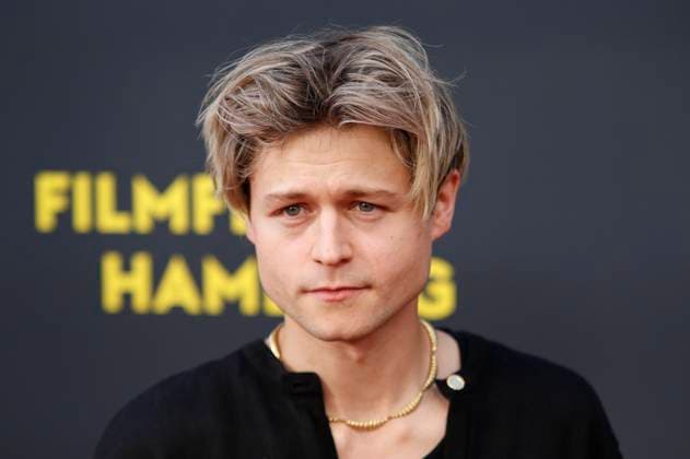 Tom Böttcher bei der Premiere des Kinofilms Das Leben der Wünsche auf dem 33. Filmfest Hamburg 2025 im Cinemaxx Dammtor. Hamburg, 28.09.2025