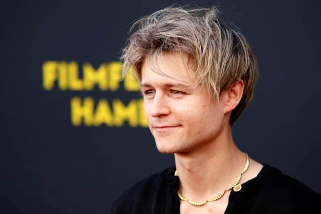 Tom Böttcher bei der Premiere des Kinofilms Das Leben der Wünsche auf dem 33. Filmfest Hamburg 2025 im Cinemaxx Dammtor. Hamburg, 28.09.2025