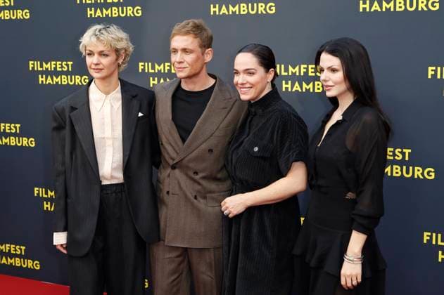 Luise Heyer, Matthias Schweighöfer, Verena Altenberger und Ruby O. Fee bei der Premiere des Kinofilms Das Leben der Wünsche auf dem 33. Filmfest Hamburg 2025 im Cinemaxx Dammtor. Hamburg, 28.09.2025