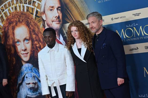 v.li:Araloyin Oshunrem,Alexa Goodall, Martin FREEMAN, Filmpremiere MOMO am 128.09.2025 im Mathaeser Kino in Muenchen.