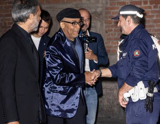 MFW Giorgio Armani arrivals MP Spike Lee arrives to Pinacoteca of Brera to attending the Giorgio Armani fashion show during Milan s Fashion Week Womenswear Spring Summer 2026, on September 28, 2025 in Milan (Italy). Photo by Marco Piovanotto Abacapress.com  Copyright: xPiovanottoxMarco ABACAx