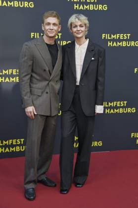 Matthias Schweighöfer und Luise Heyer bei der Premiere Das Leben der Wünsche im Rahmen des Filmfest Hamburg in Hamburgam 28.09.2025