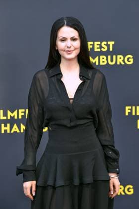 Ruby O. Fee bei der Premiere Das Leben der Wünsche im Rahmen des Filmfest Hamburg in Hamburgam 28.09.2025