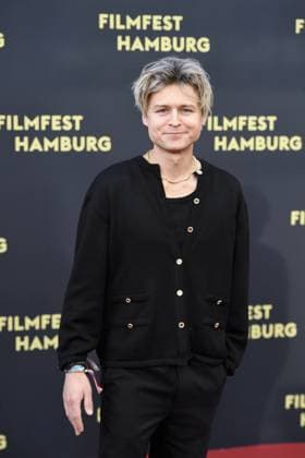Tom Böttcher bei der Premiere Das Leben der Wünsche im Rahmen des Filmfest Hamburg in Hamburgam 28.09.2025