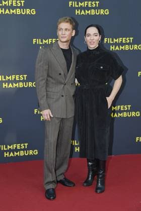 Verena Altenberger, Matthias Schweighöfer bei der Premiere Das Leben der Wünsche im Rahmen des Filmfest Hamburg in Hamburgam 28.09.2025