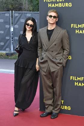 Ruby O. Fee und Matthias Schweighöfer bei der Premiere Das Leben der Wünsche im Rahmen des Filmfest Hamburg in Hamburgam 28.09.2025