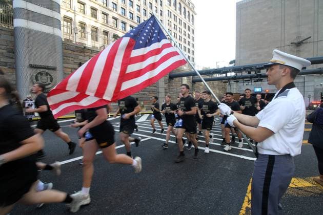 September 28, 2025, Manhattan, New York, USA: New York, New York September 28 2025. 24th Stephen Siller Tunnel 2 Tower Run..Hosted by the Tunnel to Towers Foundation, the Tunnel to Towers 5K honors the first responders who sacrificed their lives as they fought to save others on Sept. 11, 2001...Runners and walkers start at the Brooklyn Battery Tunnel, and then move through Lower Manhattan until they reach the World Trade Center Ã¢â‚¬ the former site of the Twin Towers. Manhattan USA - ZUMAct2_ 20250928_faf_ct2_043 Copyright: xBrucexCotlerx