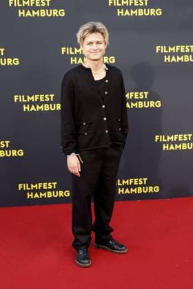 Tom Boettcher bei der Das Leben der Wuensche Film Premiere am 28.09.2025 im Rahmen vom 33. Filmfest in Hamburg Matthias Schweighoefer & Ruby O. Fee - Das Leben der Wuensche feiert Premiere beim Filmfest in Hamburg