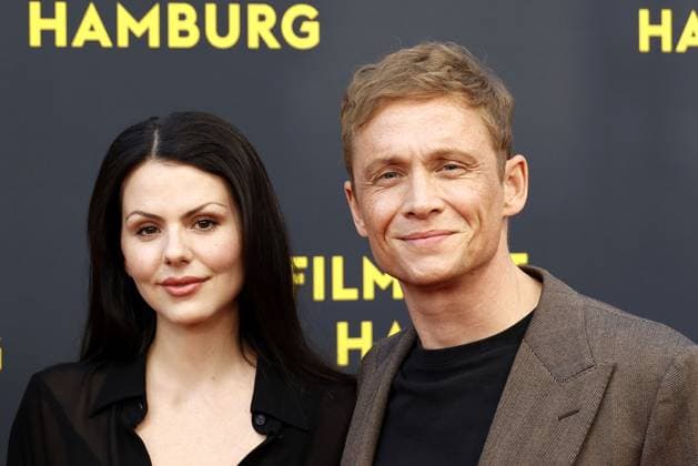Ruby O. Fee und Matthias Schweighoefer bei der Das Leben der Wuensche Film Premiere am 28.09.2025 im Rahmen vom 33. Filmfest in Hamburg Matthias Schweighoefer & Ruby O. Fee - Das Leben der Wuensche feiert Premiere beim Filmfest in Hamburg