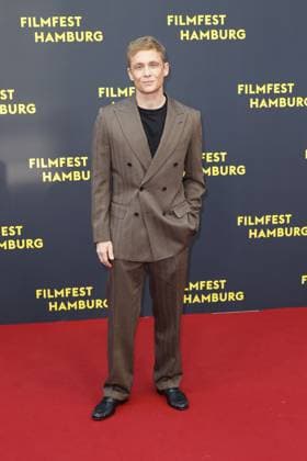 Matthias Schweighoefer bei der Das Leben der Wuensche Film Premiere am 28.09.2025 im Rahmen vom 33. Filmfest in Hamburg Matthias Schweighoefer & Ruby O. Fee - Das Leben der Wuensche feiert Premiere beim Filmfest in Hamburg
