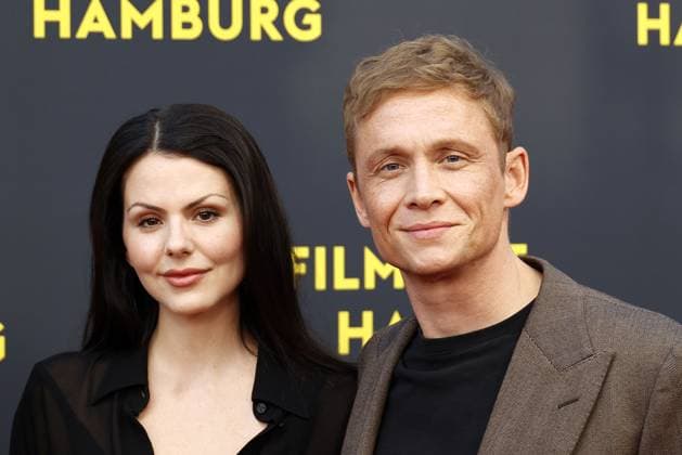 Ruby O. Fee und Matthias Schweighoefer bei der Das Leben der Wuensche Film Premiere am 28.09.2025 im Rahmen vom 33. Filmfest in Hamburg Matthias Schweighoefer & Ruby O. Fee - Das Leben der Wuensche feiert Premiere beim Filmfest in Hamburg