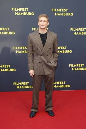 Matthias Schweighoefer bei der Das Leben der Wuensche Film Premiere am 28.09.2025 im Rahmen vom 33. Filmfest in Hamburg Matthias Schweighoefer & Ruby O. Fee - Das Leben der Wuensche feiert Premiere beim Filmfest in Hamburg