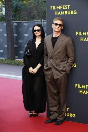 Ruby O. Fee und Matthias Schweighoefer bei der Das Leben der Wuensche Film Premiere am 28.09.2025 im Rahmen vom 33. Filmfest in Hamburg Matthias Schweighoefer & Ruby O. Fee - Das Leben der Wuensche feiert Premiere beim Filmfest in Hamburg
