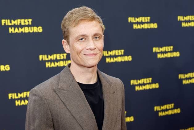 Matthias Schweighoefer bei der Das Leben der Wuensche Film Premiere am 28.09.2025 im Rahmen vom 33. Filmfest in Hamburg Matthias Schweighoefer & Ruby O. Fee - Das Leben der Wuensche feiert Premiere beim Filmfest in Hamburg