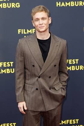 Matthias Schweighoefer bei der Das Leben der Wuensche Film Premiere am 28.09.2025 im Rahmen vom 33. Filmfest in Hamburg Matthias Schweighoefer & Ruby O. Fee - Das Leben der Wuensche feiert Premiere beim Filmfest in Hamburg