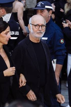 Milan, Italy: Milan, Milan Women s Fashion Week Spring Summer 2026 - Women s Fashion, Spring Summer 2026 - Giorgio Armani Fashion Show - Guest Arrivals. Pictured: Ludovico Einaudi Milan Italy  - ZUMAp169 20250928_zea_p169_918 Copyright: xAlessandroxBremecx